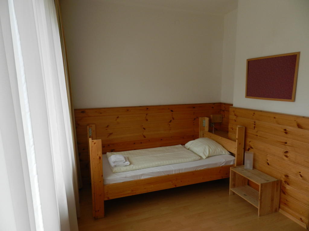 Hotel YOUHEY am Wolfgangsee Strobl Zimmer foto